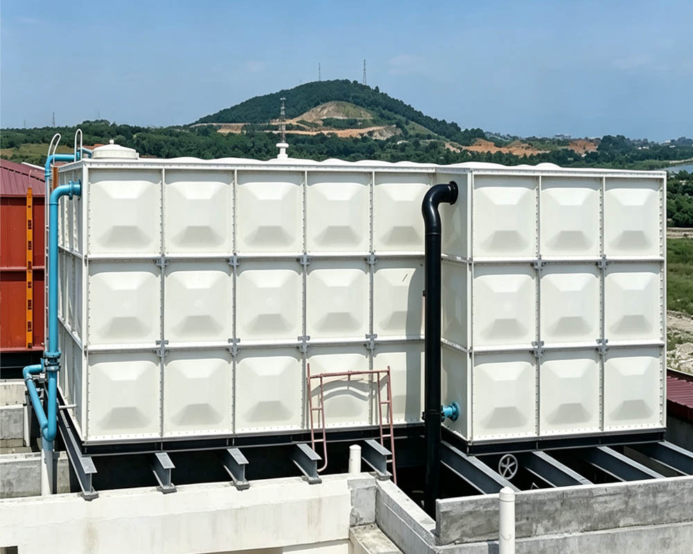 GRP:SMC Sectional Water Tanks